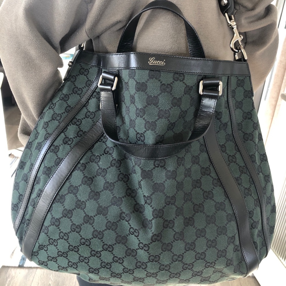 Authentic Gucci "Abbey" Convertible Shoulder Bag